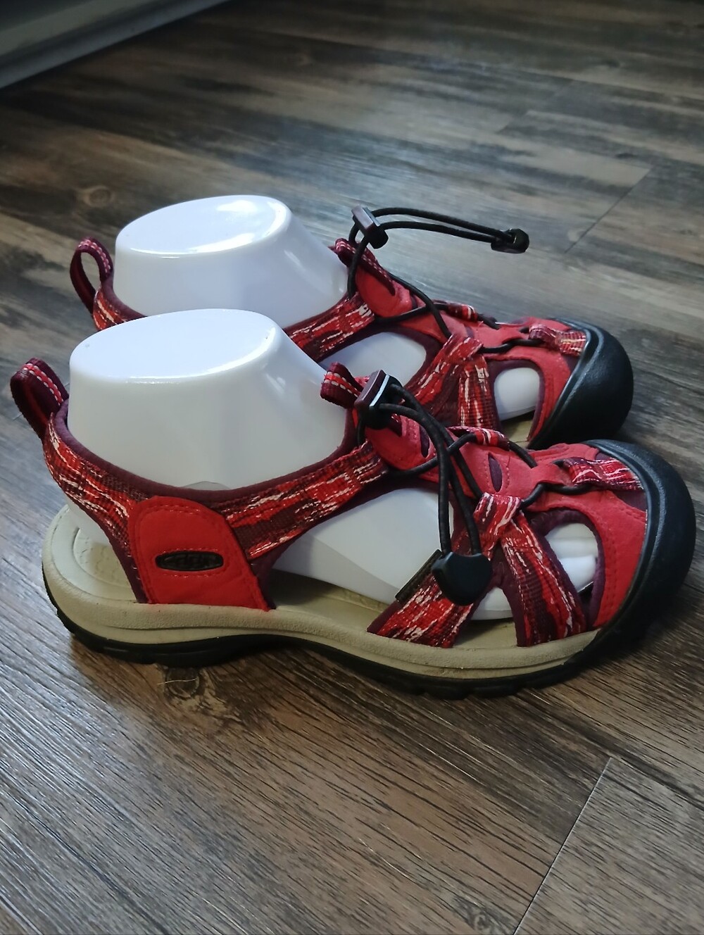 Keen Red and Black Women's Outdoor Sandals with Quick-Pull Lacing